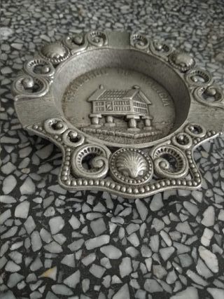 Lote de Ceniceros Decorativos