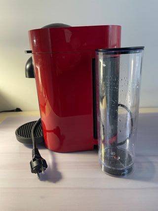 Cafetera Nespresso Vertuo Plus Cherry Red