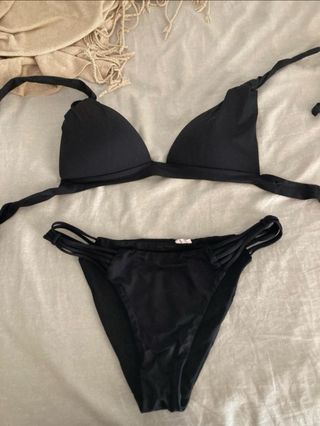 Bikini negro