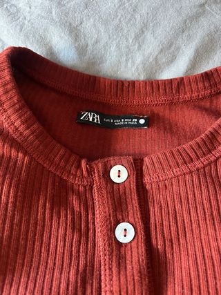 Camiseta Zara manga larga