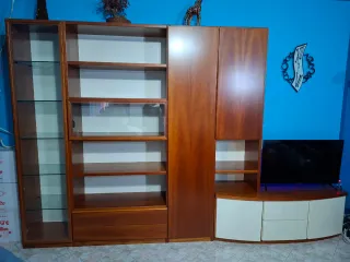 Mobile soggiorno con vetrine, cassetti e pensili