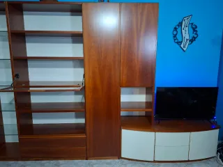 Mobile soggiorno con vetrine, cassetti e pensili