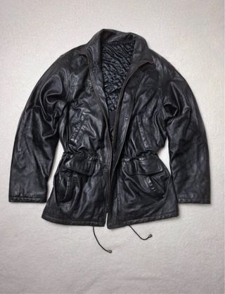 Giubbotto in pelle nera vintage