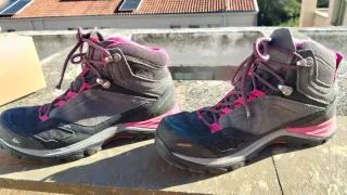 Botas de montaña Quechua Talla 38