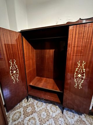 Elegante armadio vintage anni 50-60