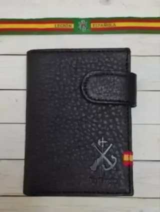 CARTERA CON MONEDERO PIEL LEGION + REGALO PULSERA