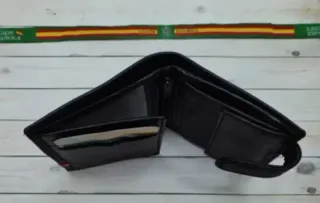 CARTERA CON MONEDERO PIEL LEGION + REGALO PULSERA