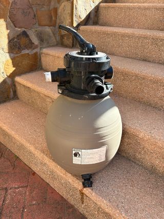 Depuradora piscina con uniones y tubos
