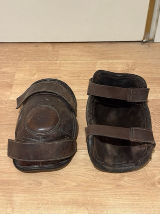 Lote de polo - 3 palos, protecciones y accesorios