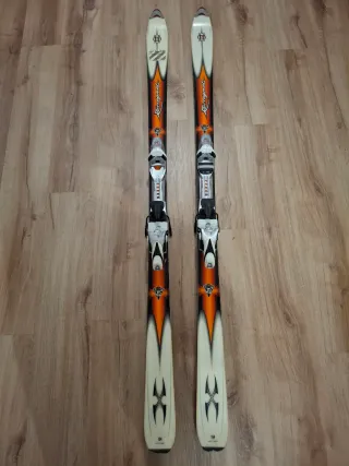 Esquís Rossignol con bolsa Dakine