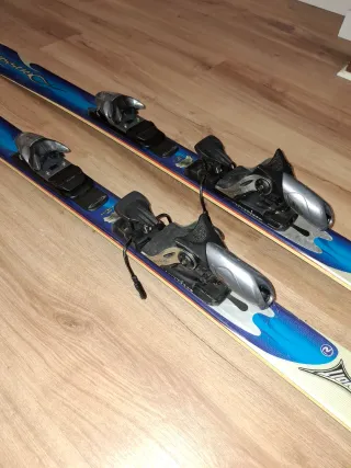 Esquís Rossignol con bolsa Dakine