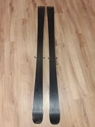 Esquís Rossignol con bolsa Dakine