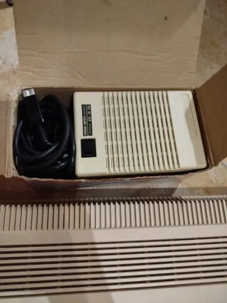 Commodore Amiga 500 con Tastiera meccanica hitek