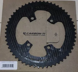 Plato Carbon Ti 55 dientes 110 BCD 4 brazos