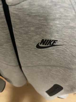 Sudadera Nike Tech Niño Gris