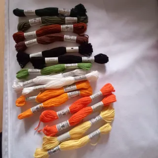 Madejas de Hilo Bordar Varias Tonos