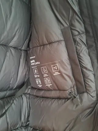 Parka impermeable Zara negra