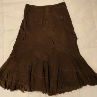 Falda larga pana marrón