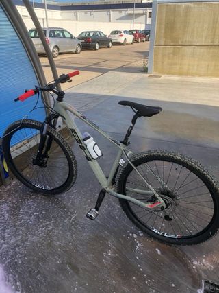 BH SPIKE 29 Como Nueva MTB