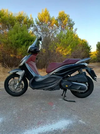 Moto Piaggio Beverly Sport Touring 350 ie ABS