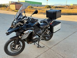 BMW GS 1200 triple black