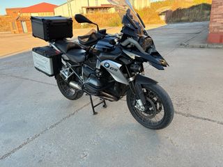 BMW GS 1200 triple black