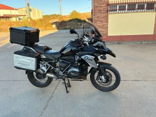 BMW GS 1200 triple black