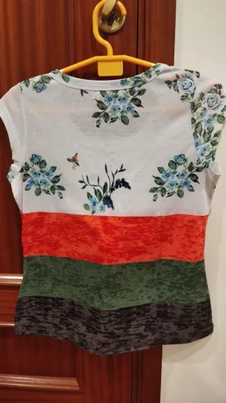 Camiseta Talla XL Flores y Rayas