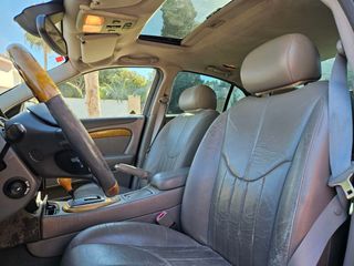 Jaguar S-Type 2000 4.0 V8 276 CV