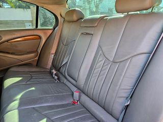 Jaguar S-Type 2000 4.0 V8 276 CV