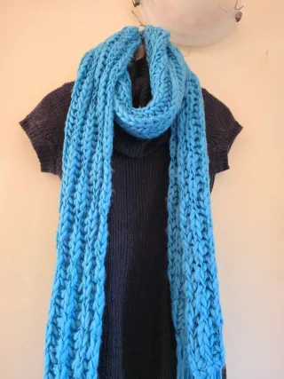 Sciarpa invernale donna blu con beretto XS