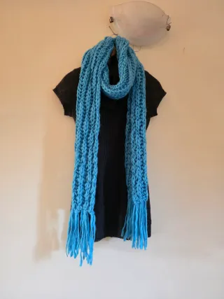 Sciarpa invernale donna blu con beretto XS