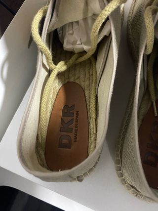 Alpargatas Beige Nuevas en Caja