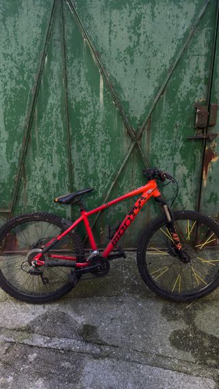 Bicicleta de montaña Monty Roja