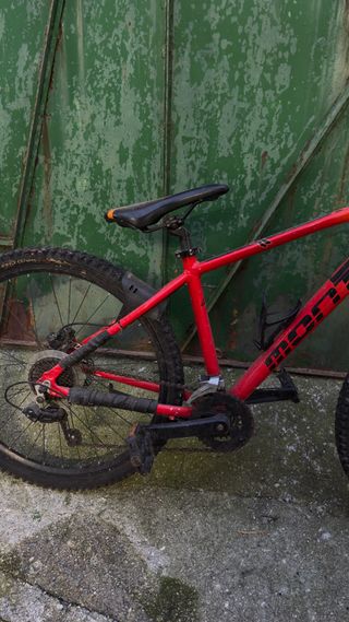 Bicicleta de montaña Monty Roja