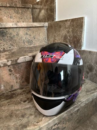 Casco LS2 Mariposas Moradas