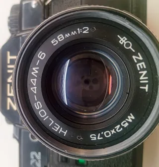 Cámara Zenit Helios 44-6