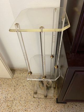 Estanteria rinconera de metacrilato tres niveles