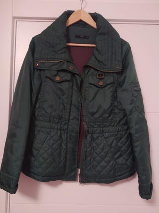 Chamarra acolchada Yera verde oliva