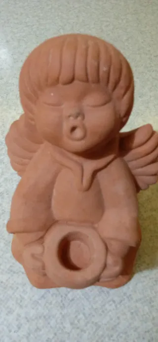 Angioletto in terracotta con candela