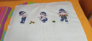 Cuna de madera para bebé