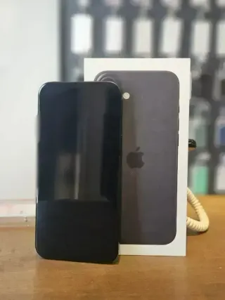 IPHONE 16 256GB NERO 100% BATTERIA