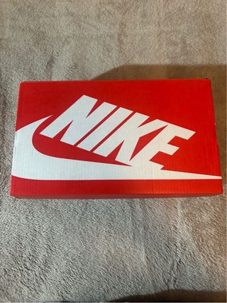 Nike Air Max Plus Rojas y Blancas