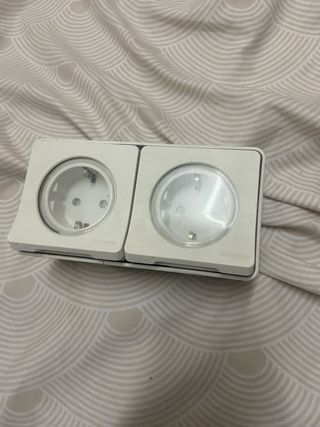 Enchufe Doble Schneider Electric Blanco