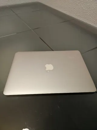 MacBook Air de 13 - 4GB RAM, 128 SSD