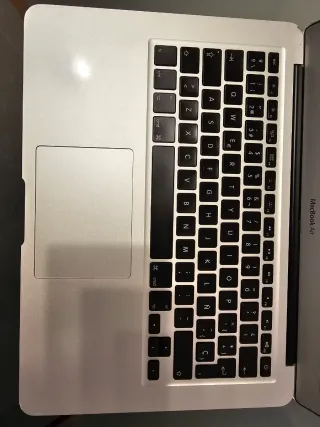 MacBook Air de 13 - 4GB RAM, 128 SSD