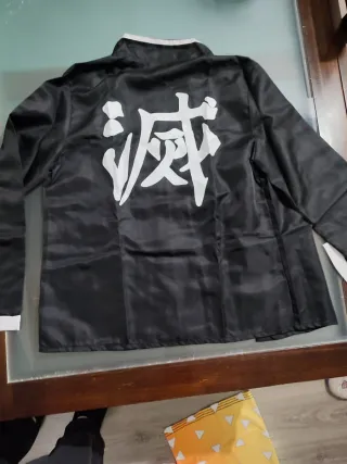 Disfraz Zenitsu Agatsuma Demon Slayer