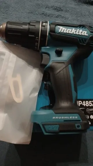 Taladro Percutor Makita DHP485 18V Brushless