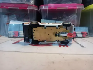 Coche Ford Escort Mk2 1/24 JT