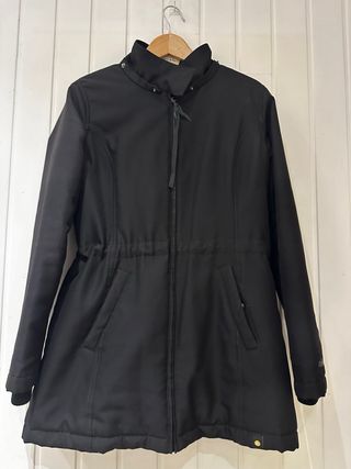 Abrigo premamá y porteo Wallaby Wombat & Co